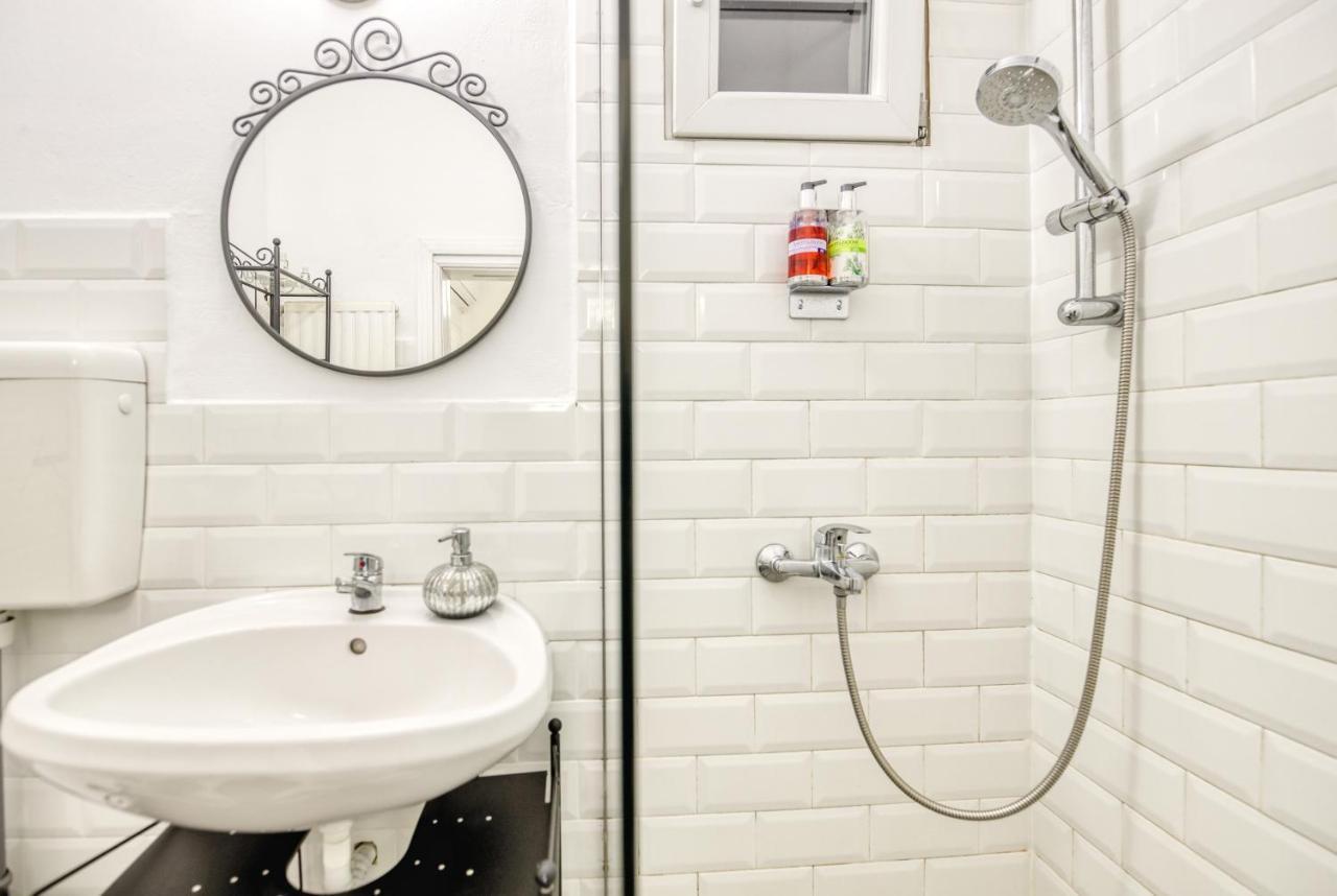 La Maison Blanche Hotel Alba Iulia Bagian luar foto