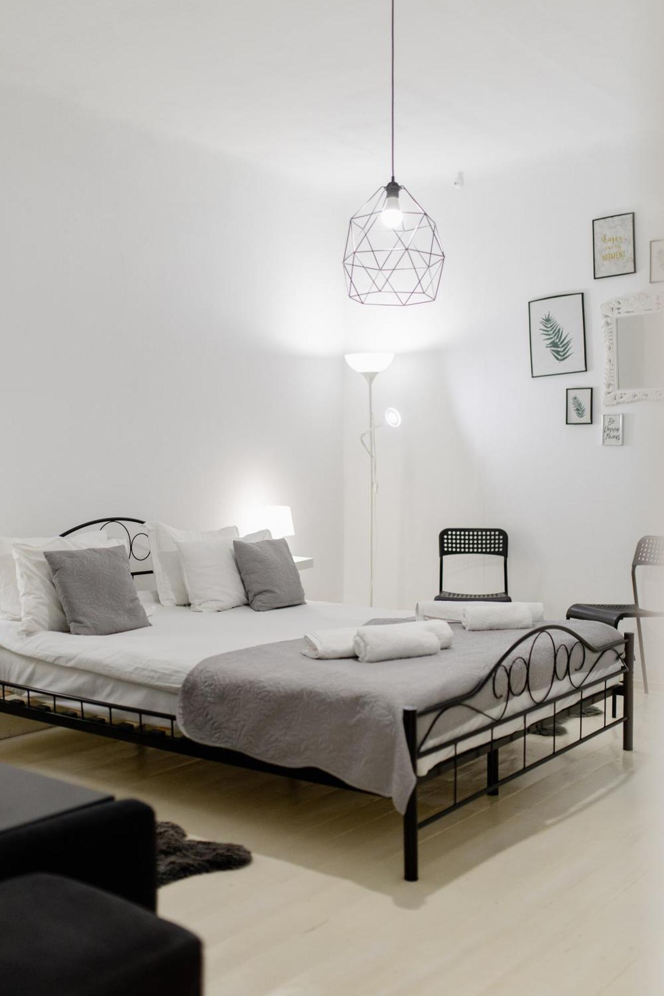 La Maison Blanche Hotel Alba Iulia Bagian luar foto