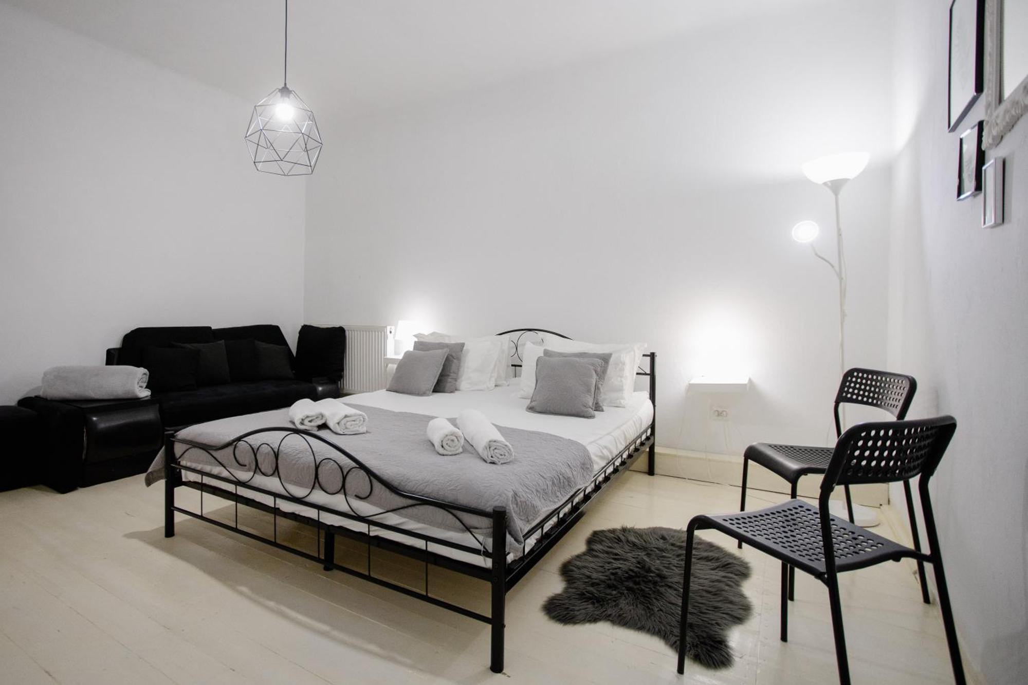 La Maison Blanche Hotel Alba Iulia Bagian luar foto